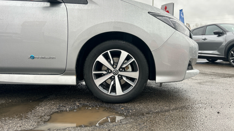 Nissan LEAF 110kW Acenta 40kWh 5dr Auto Electric Hatchback